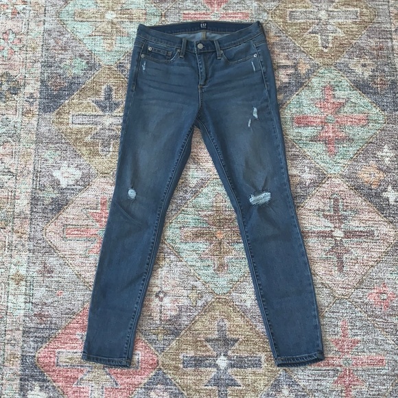 ⭐️Gap True Skinny Jeans - Size 27 - Like New ⭐️ - Picture 1 of 5